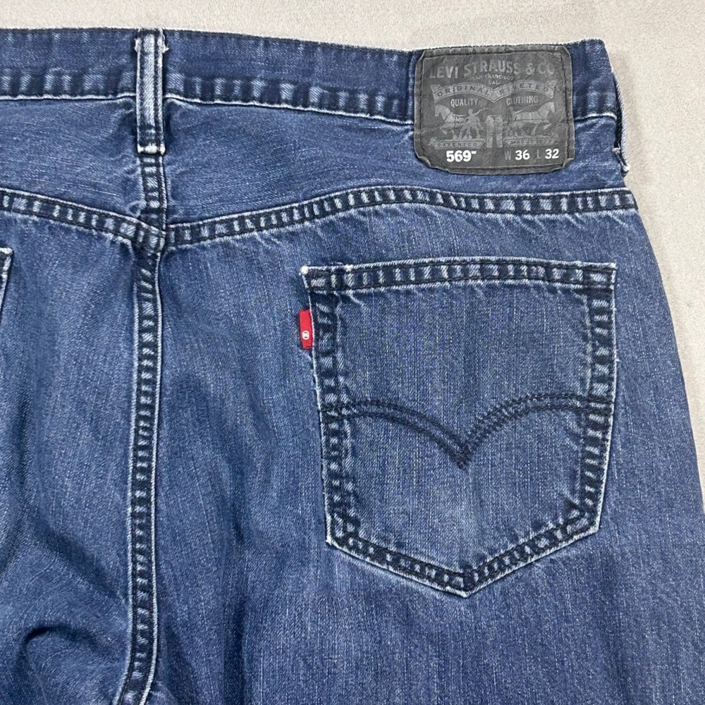 Levis 569 Loose Straight Jeans Mens 36x32 Dark Wash Denim Distressed 00569-0147 - Picture 10 of 10